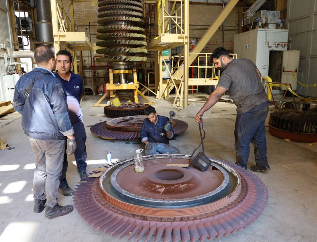 شتاب در تعمیرات نیروگاه شهید سلیمانی کرمان برای تأمین برق پایدار در پیک زمستان و آمادگی کامل تابستان آینده